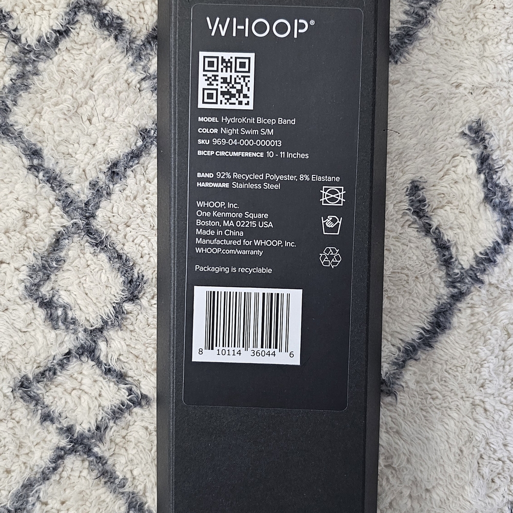 Whoop HydroKnit Bicep Band in Black